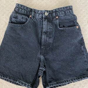 Zara Jean shorts size 2 black wash